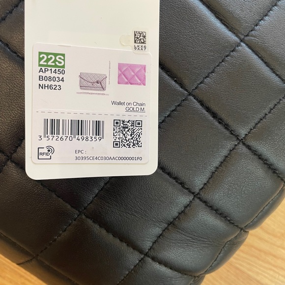 RARE Chanel WOC - Picture 7 of 8